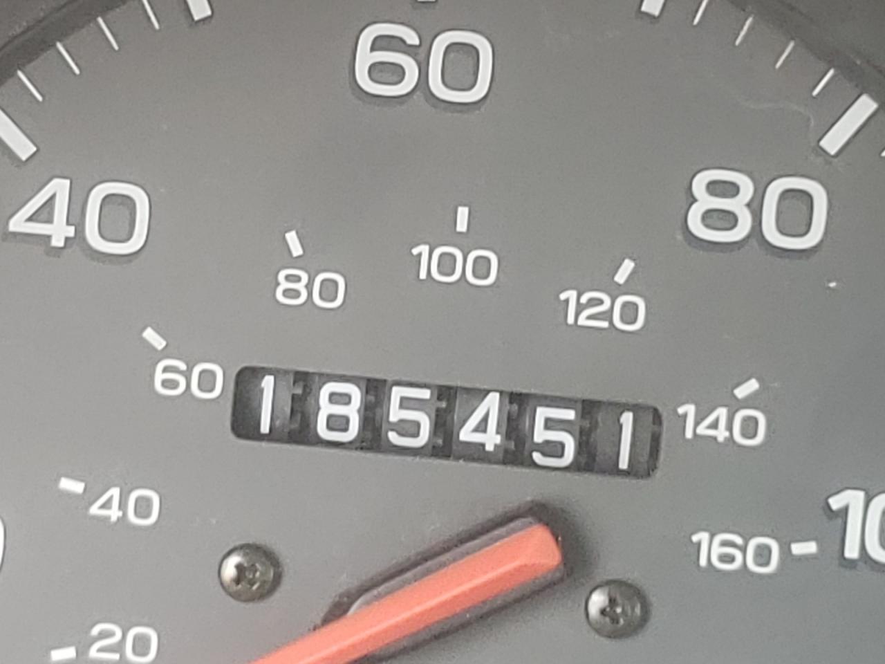 Photo 8 from auction – 1998 SUBARU LEGACY 30T with VIN 4S3BG6858W7624765