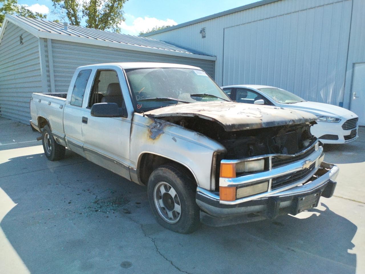 CHEVROLET PK 1997 with VIN 2GCEC19R2V1136680 - Photo from auction