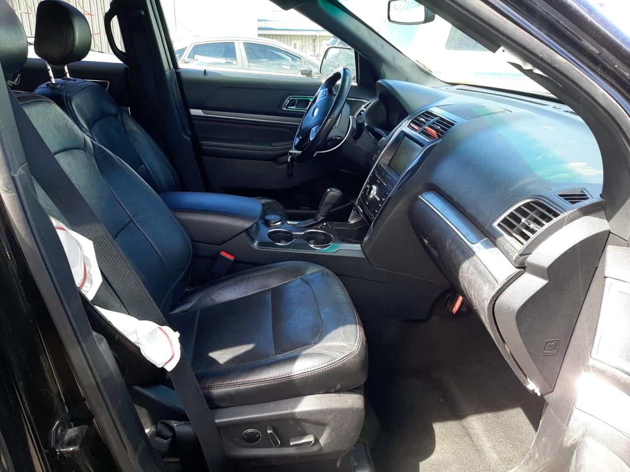 Photo 5 from auction – 2016 FORD EXPLORER S with VIN 1FM5K8GT3GGC27839