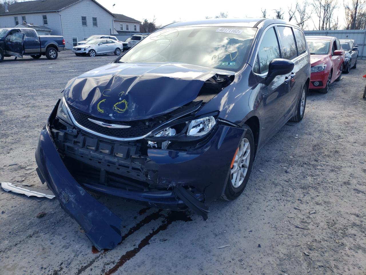 Photo 2 from auction – 2017 CHRYSLER PACIFICA T with VIN 2C4RC1DG2HR520987
