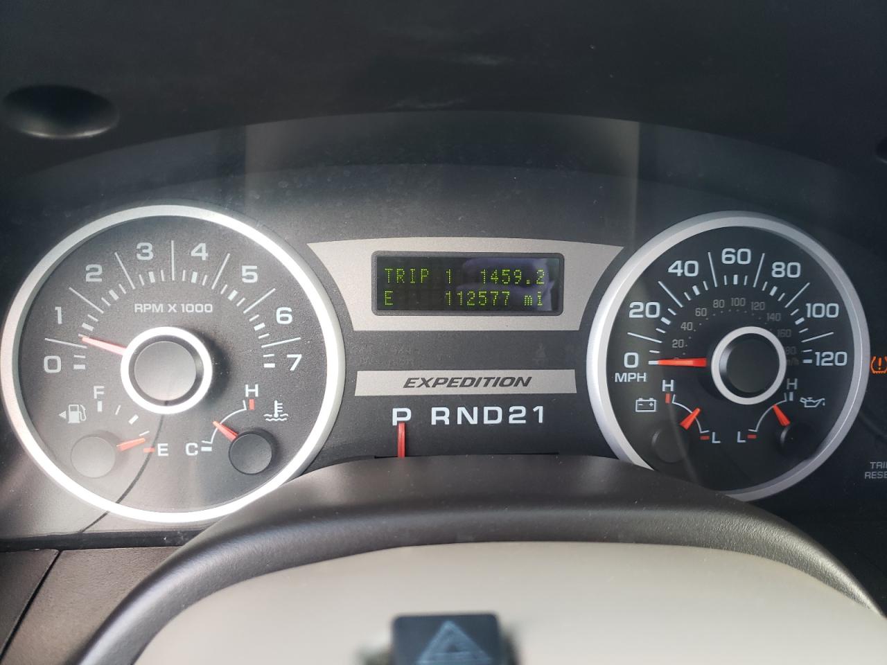 Photo 8 from auction – 2005 FORD EXPEDITION with VIN 1FMPU18575LA00636