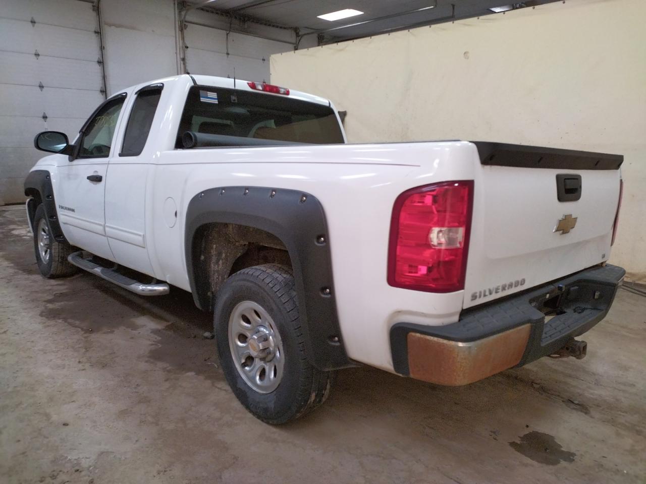 Photo 3 from auction – 2009 CHEVROLET SILVERADO with VIN 2GCEK19JX91107673