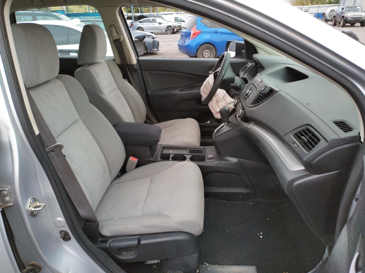 Photo 5 from auction – 2016 HONDA CR-V LX with VIN 2HKRM4H36GH660879