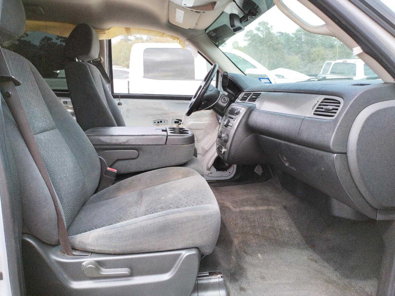 Photo 5 from auction – 2007 CHEVROLET TAHOE C150 with VIN 1GNFC13057R355035