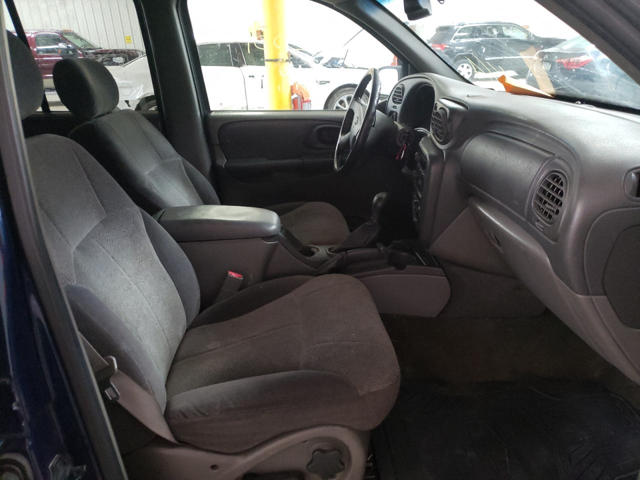 Photo 5 from auction – 2003 CHEVROLET TRAILBLAZE with VIN 1GNDT13S632333248