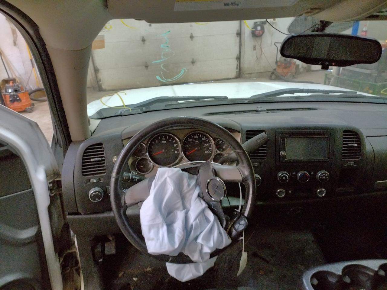 Photo 9 from auction – 2009 CHEVROLET SILVERADO with VIN 2GCEK19JX91107673
