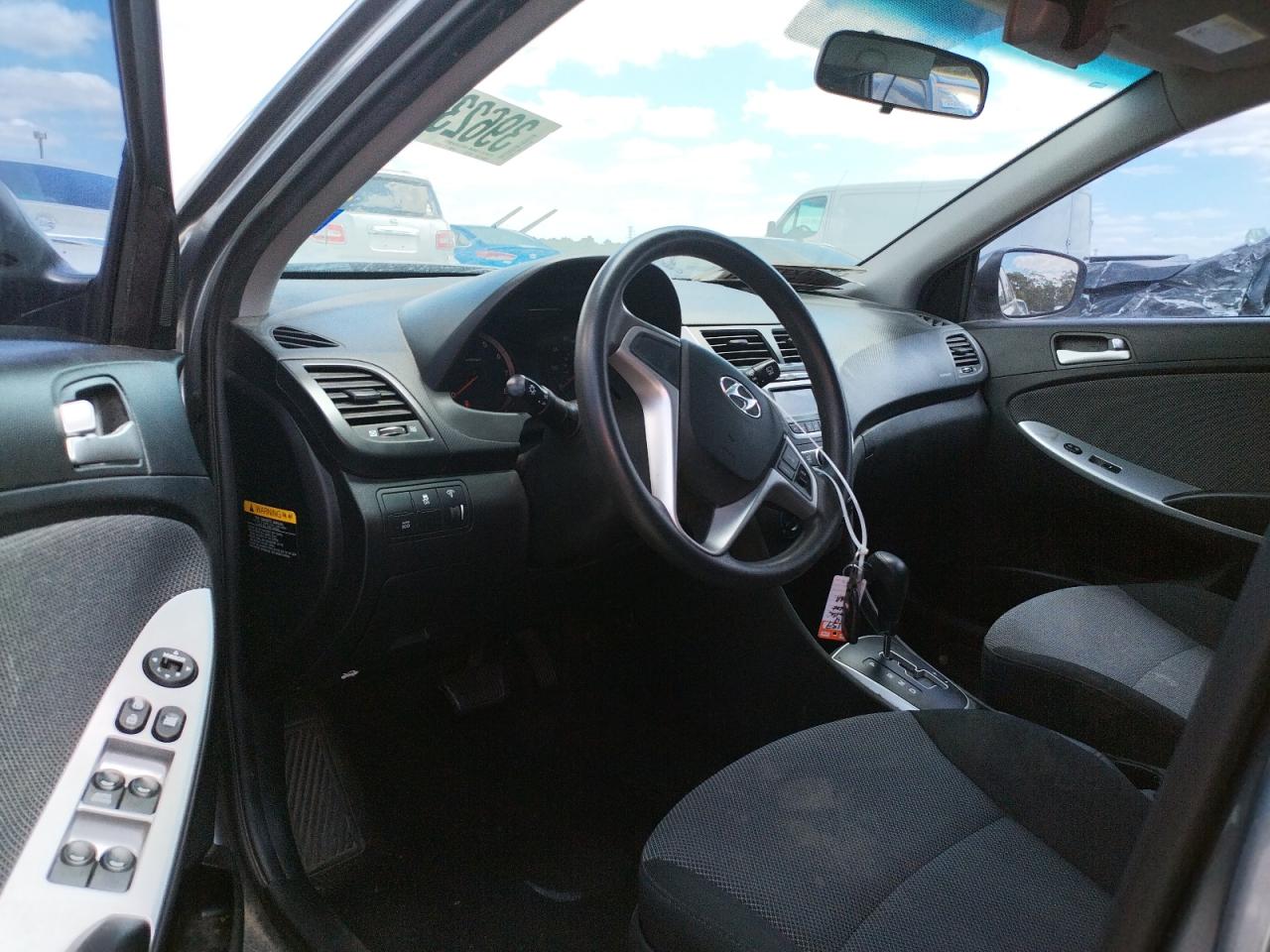 Photo 9 from auction – 2014 HYUNDAI ACCENT GLS with VIN KMHCT5AE8EU188144