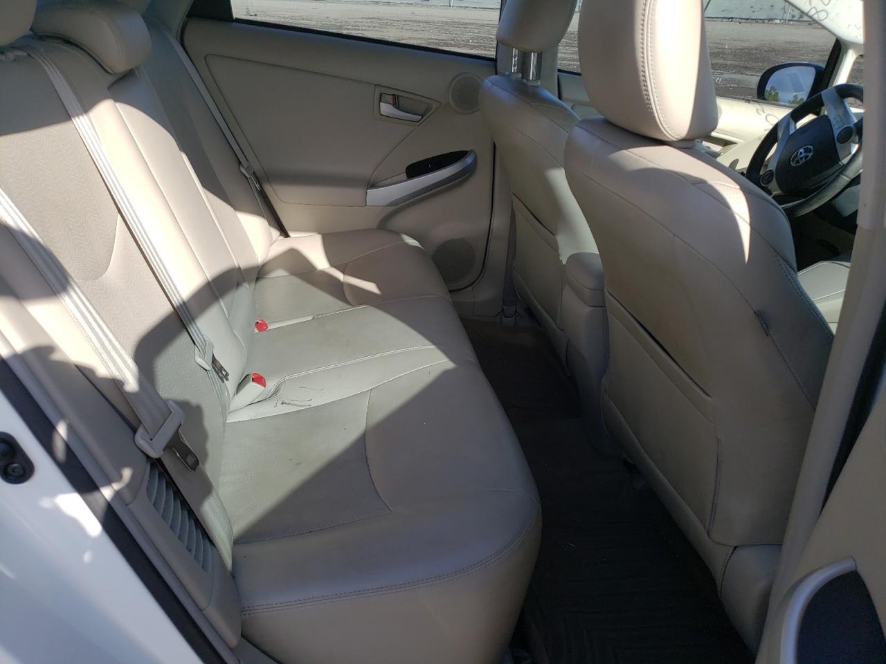 Photo 6 from auction – 2010 TOYOTA PRIUS with VIN JTDKN3DU8A0074728