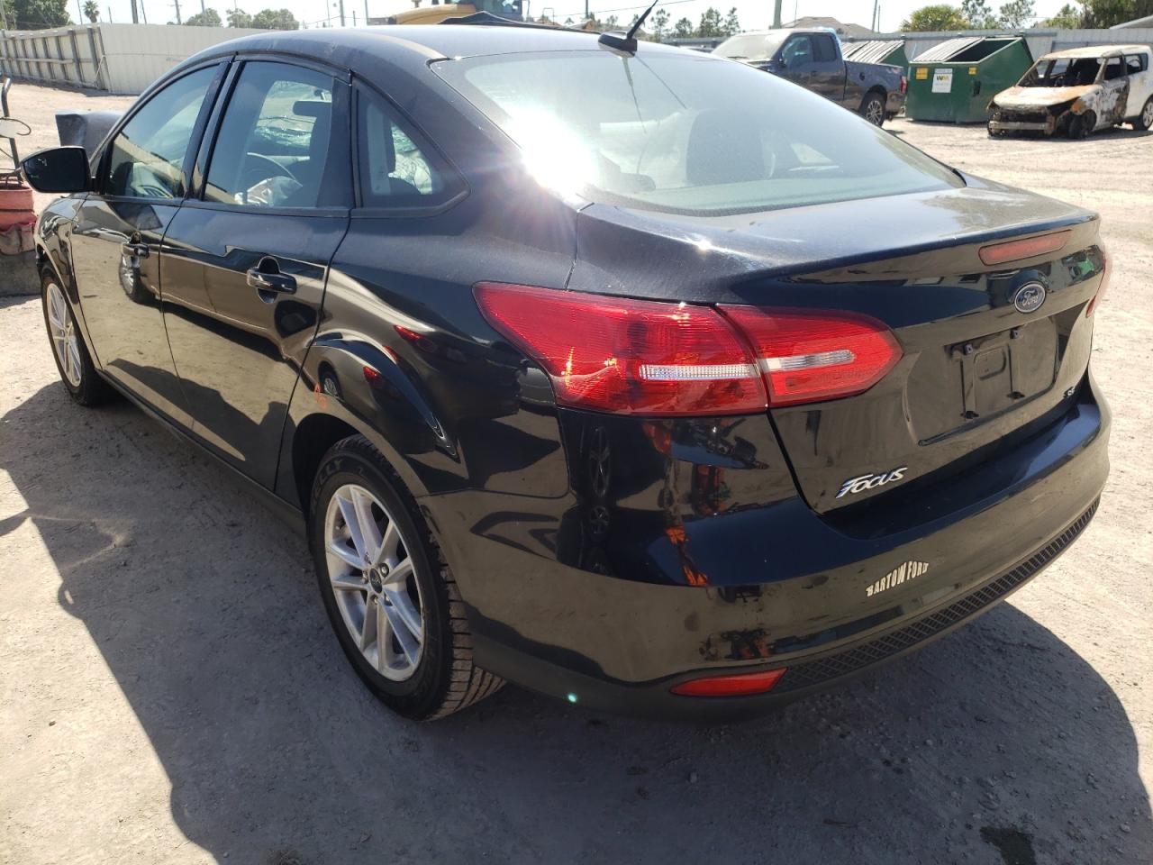 Photo 3 from auction – 2017 FORD FOCUS SE with VIN 1FADP3F22HL227973