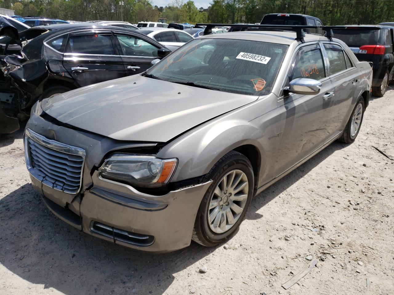 Photo 2 from auction – 2014 CHRYSLER 300 with VIN 2C3CCAAG4EH235319