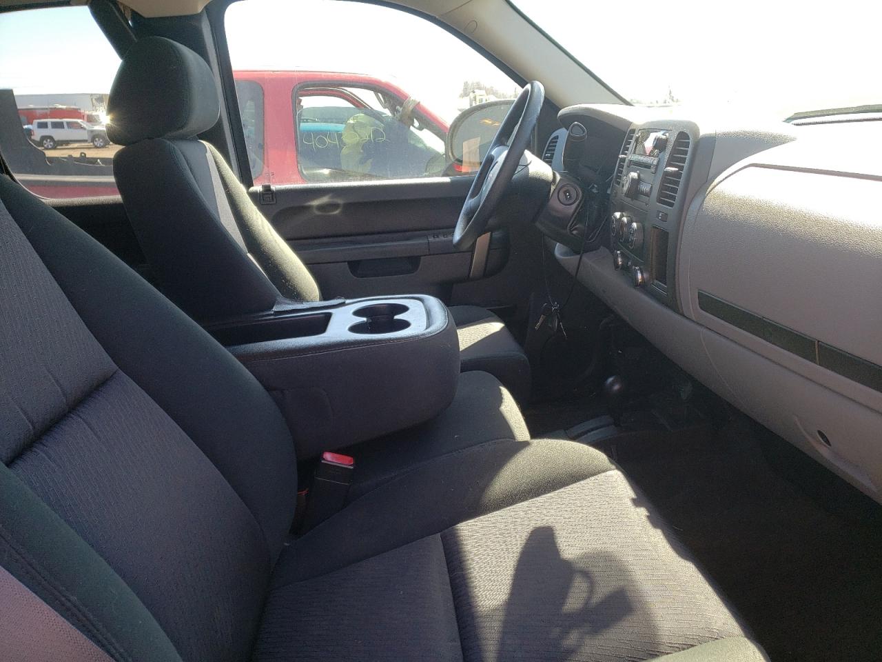 Photo 5 from auction – 2011 GMC SIERRA K15 with VIN 1GTR2UEA1BZ383021