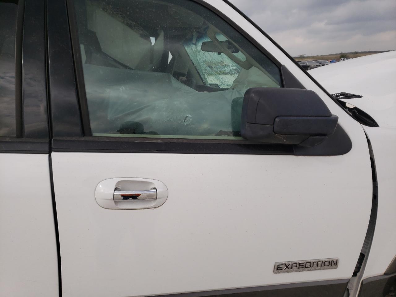 Photo 5 from auction – 2007 FORD EXPEDITION with VIN 1FMFU15587LA74117