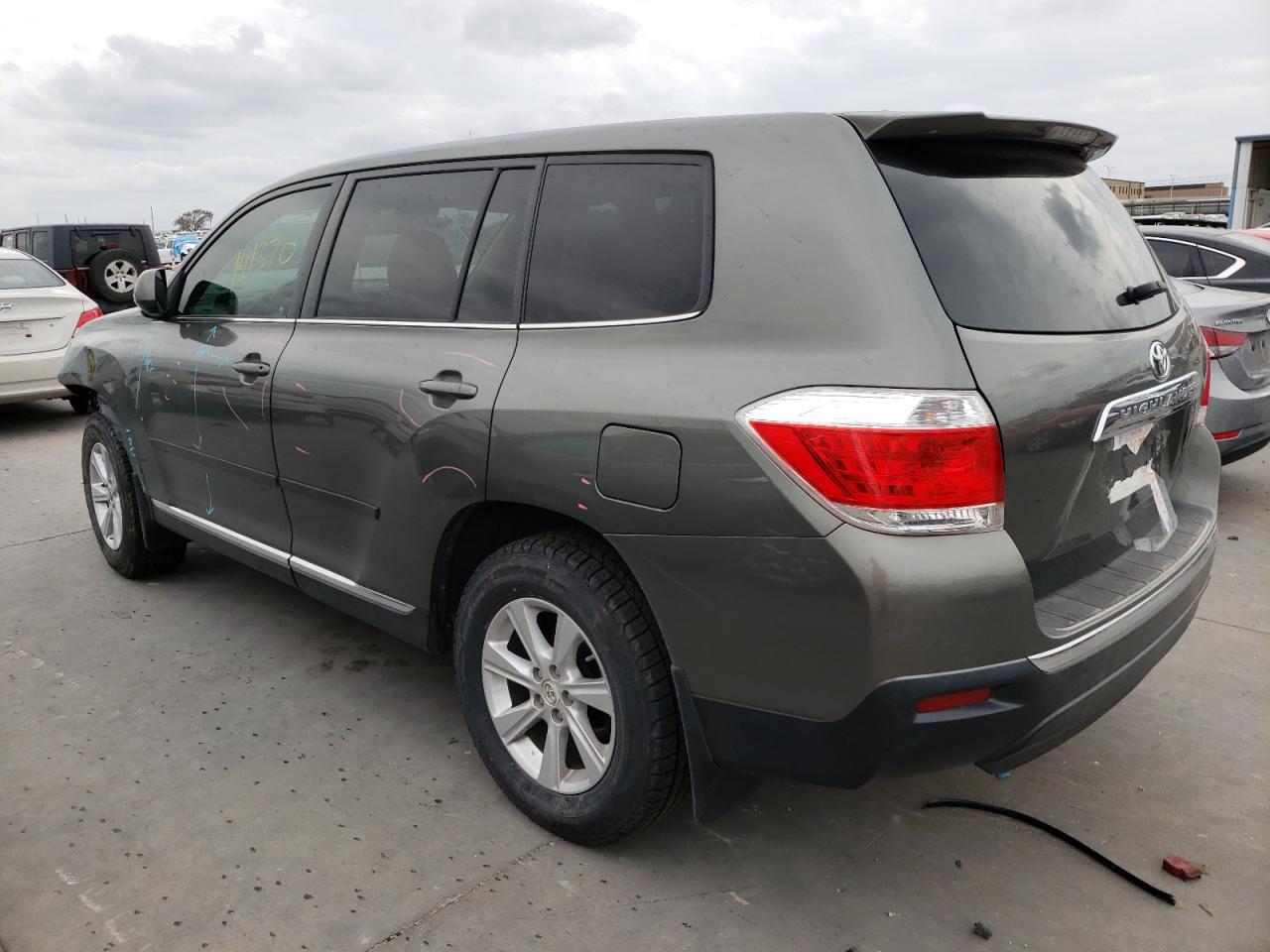 Photo 3 from auction – 2012 TOYOTA HIGHLANDER with VIN 5TDZK3EH6CS052056