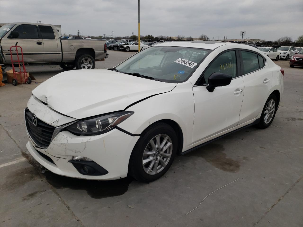 Photo 2 from auction – 2015 MAZDA 3 TOURING with VIN 3MZBM1V7XFM130069
