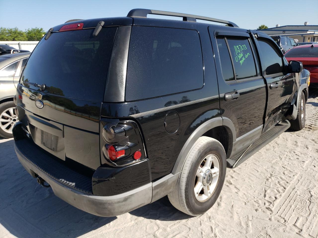 Photo 4 from auction – 2003 FORD EXPLORER with VIN 1FMZU73K63UC38316