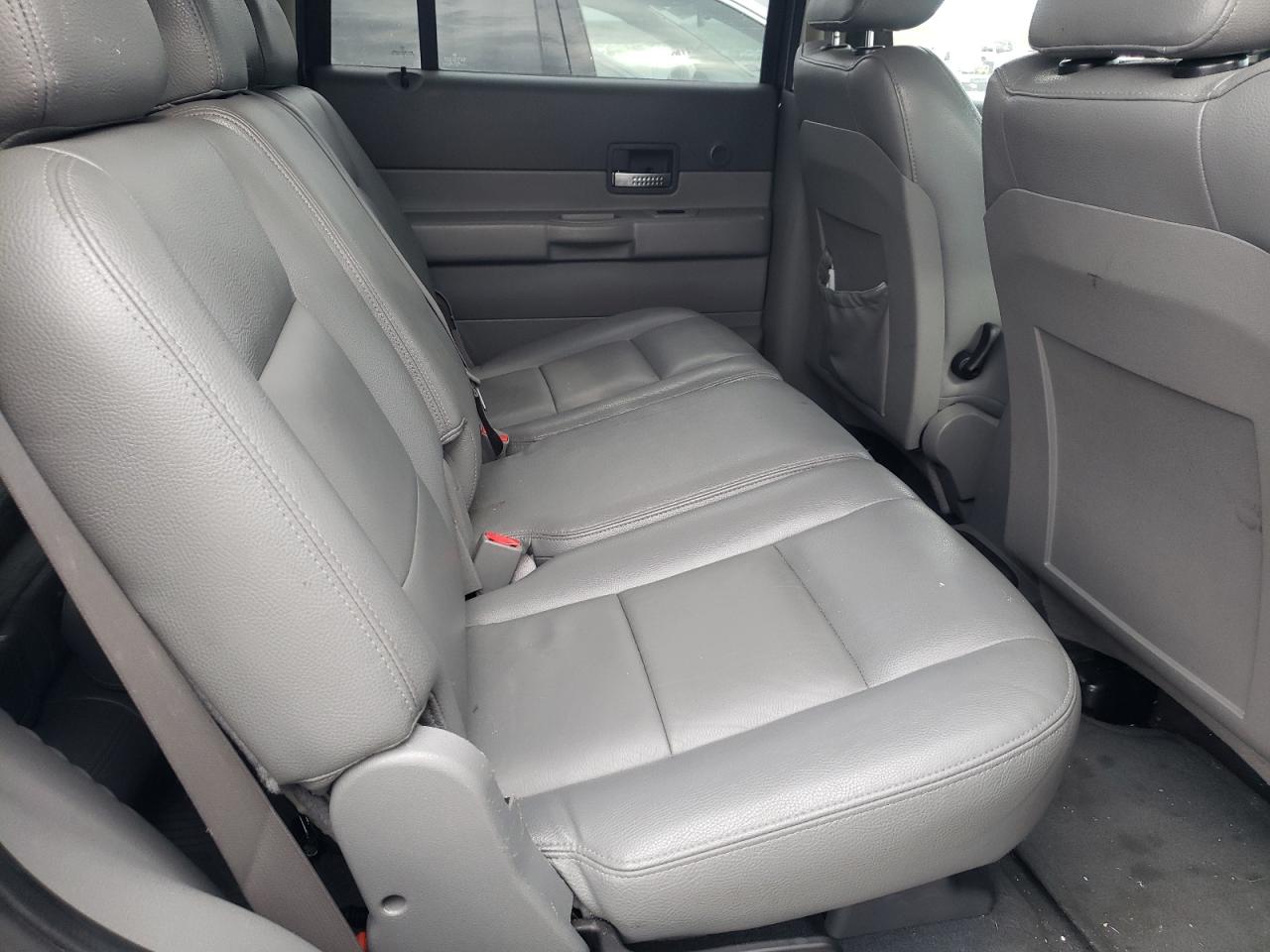 Photo 6 from auction – 2004 DODGE DURANGO SL with VIN 1D4HB48D04F185359