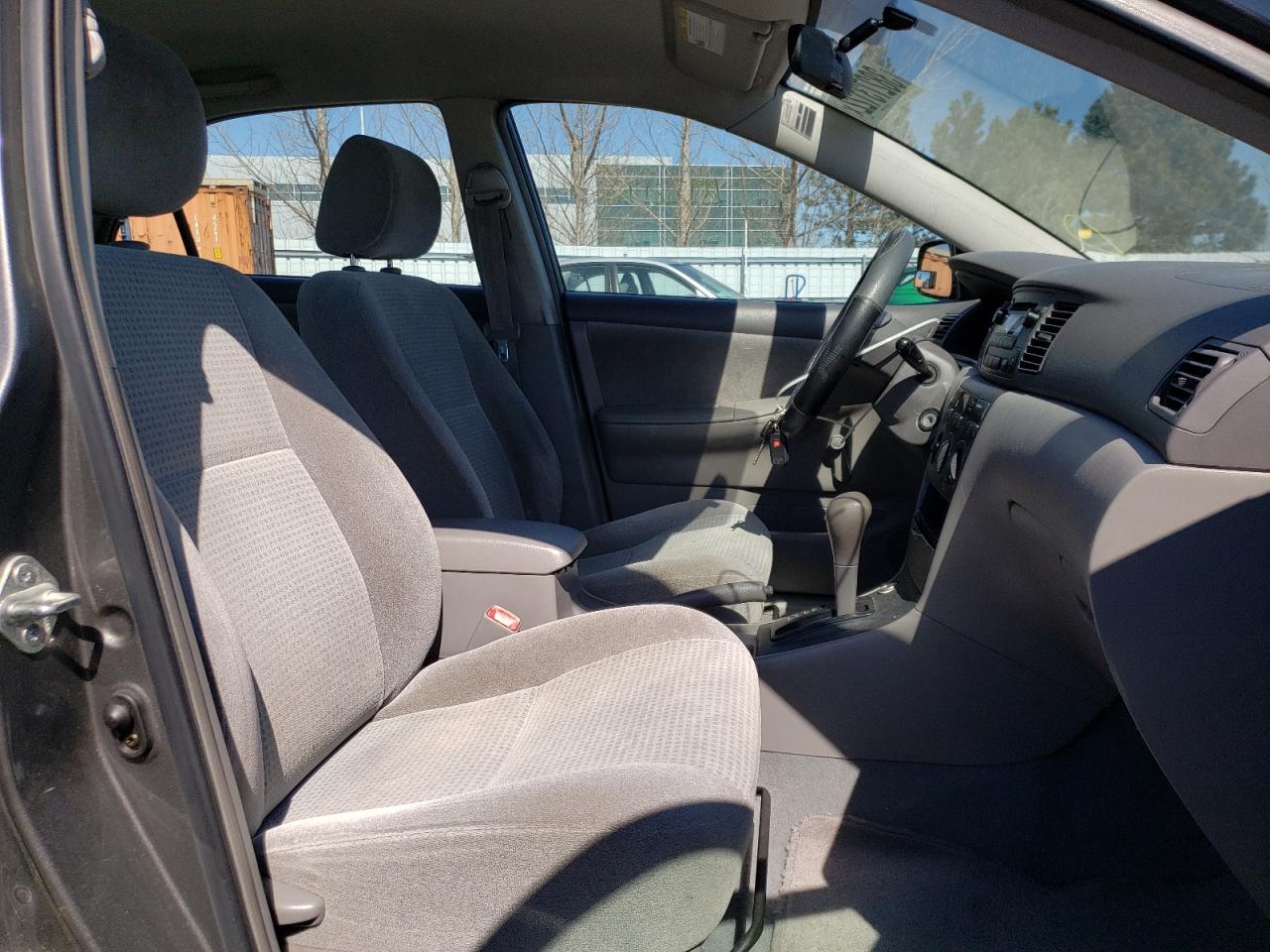 Photo 5 from auction – 2006 TOYOTA COROLLA CE with VIN 2T1BR32E66C569619