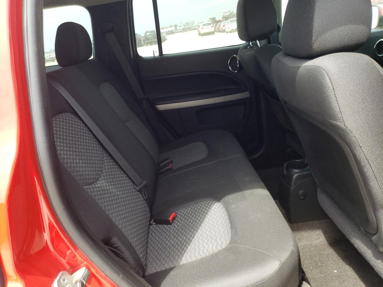 Photo 6 from auction – 2011 CHEVROLET HHR LT with VIN 3GNBABFWXBS568739
