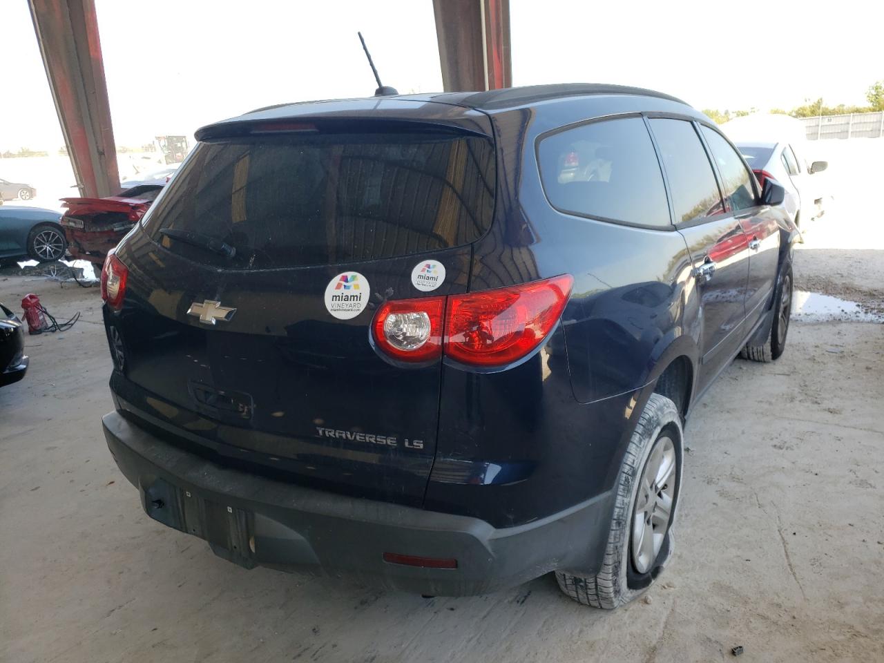 Photo 4 from auction – 2012 CHEVROLET TRAVERSE L with VIN 1GNKREED7CJ212665
