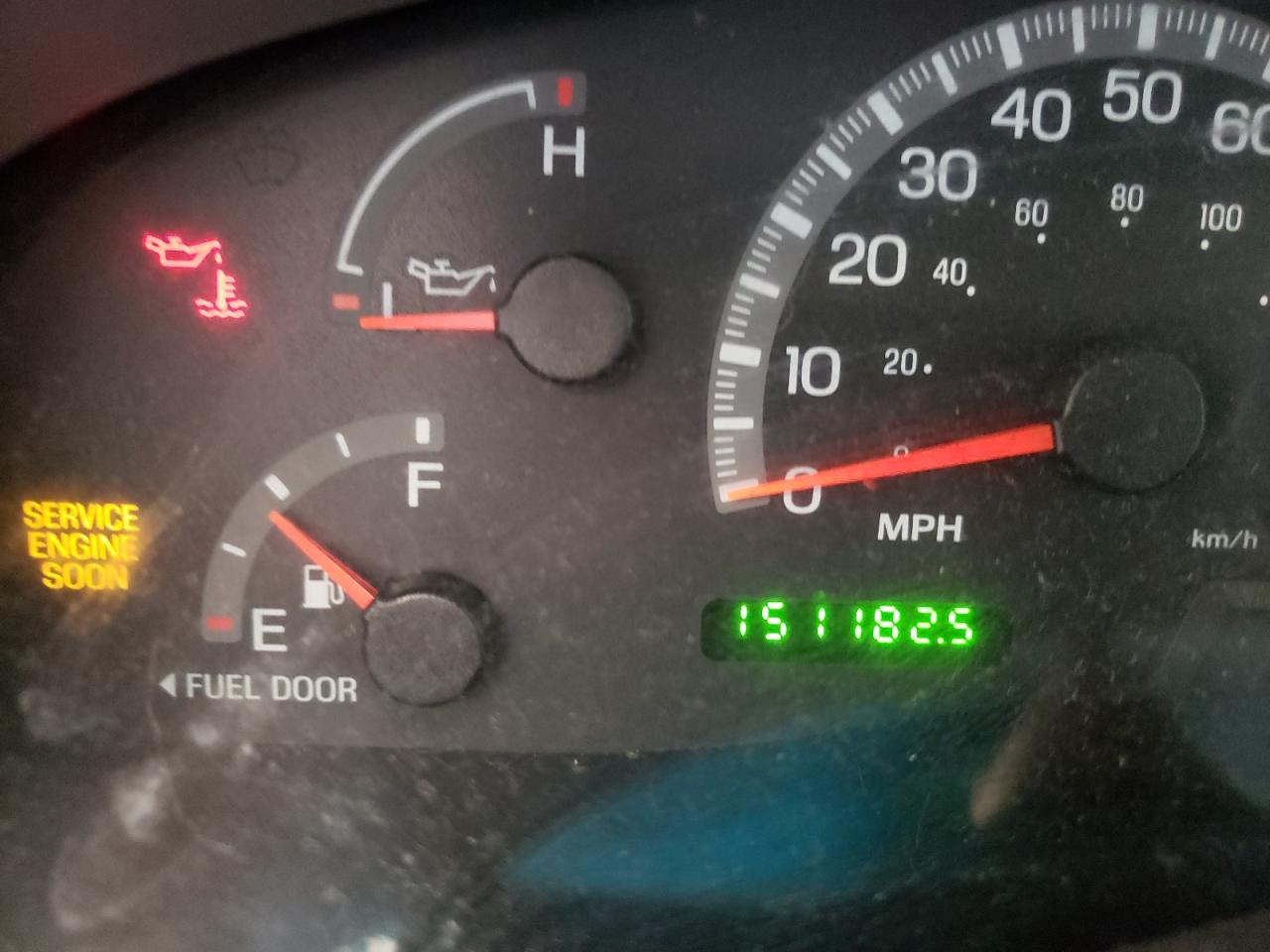 Photo 8 from auction – 1999 FORD F150 with VIN 1FTRX08W7XKB64002