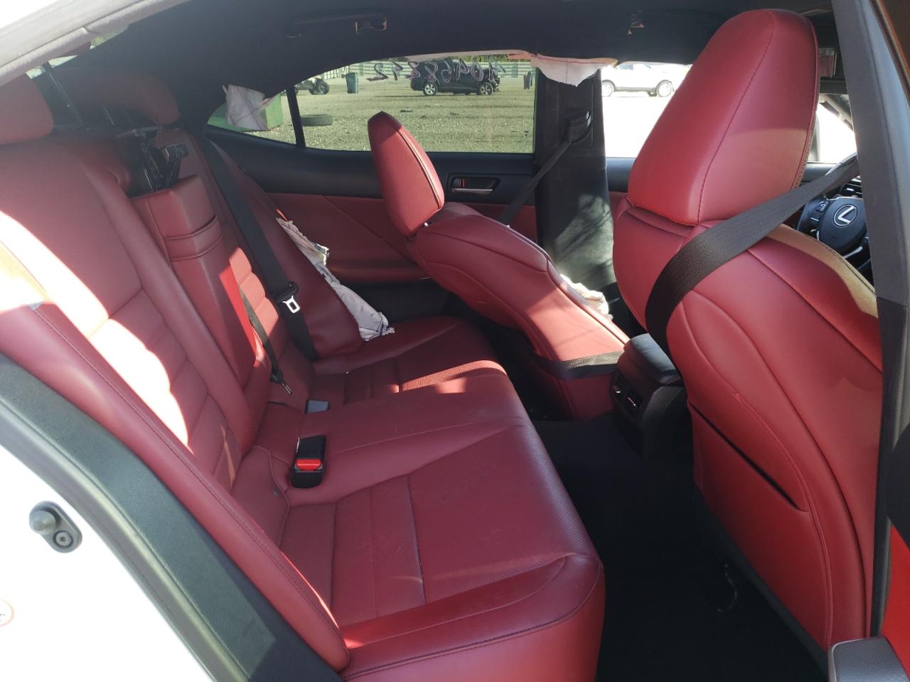 Photo 6 from auction – 2017 LEXUS IS 200T with VIN JTHBA1D20H5058548