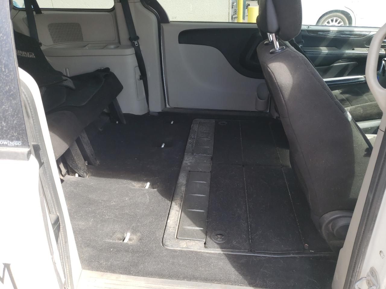 Photo 6 from auction – 2012 DODGE GRAND CARA with VIN 2C4RDGBG7CR366708