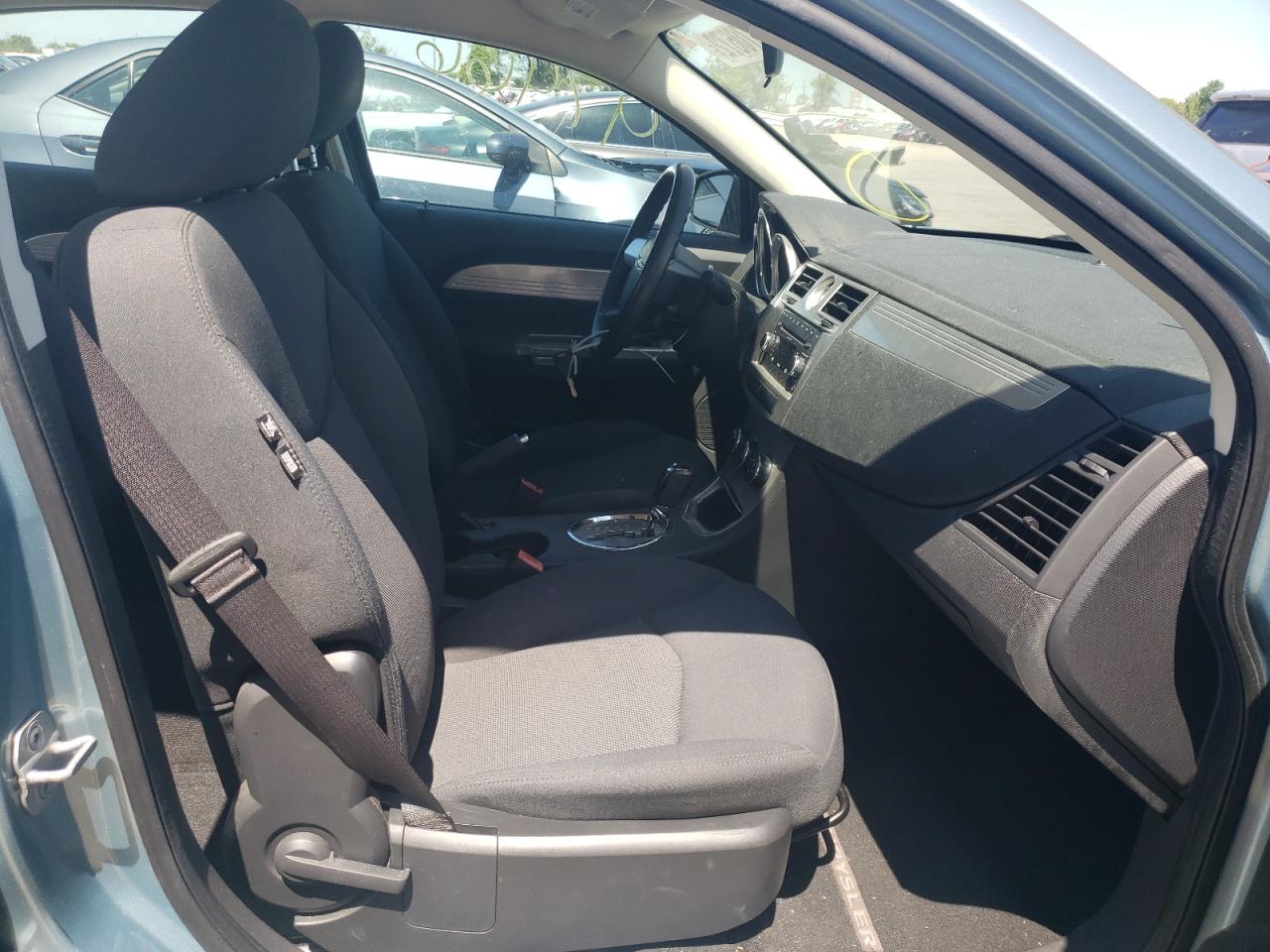 Photo 5 from auction – 2009 CHRYSLER SEBRING TO with VIN 1C3LC56B79N507685