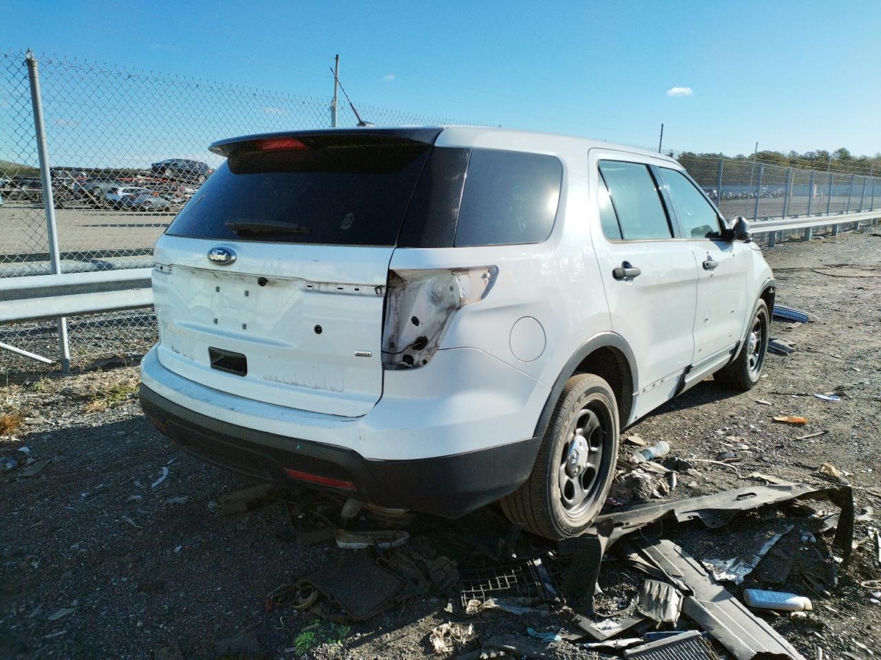 Photo 4 from auction – 2015 FORD EXPLORER P with VIN 1FM5K8AR3FGB25999