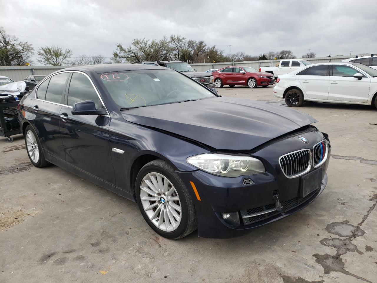BMW 535 XI 2013 with VIN WBAFU7C50DDU70460 - Photo from auction
