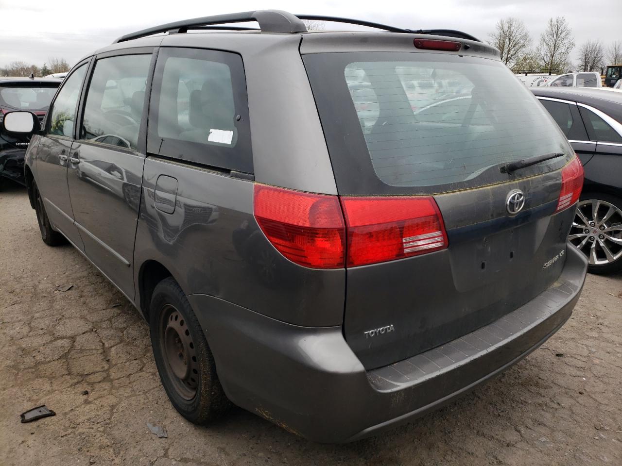 Photo 3 from auction – 2004 TOYOTA SIENNA CE with VIN 5TDZA23CX4S030499