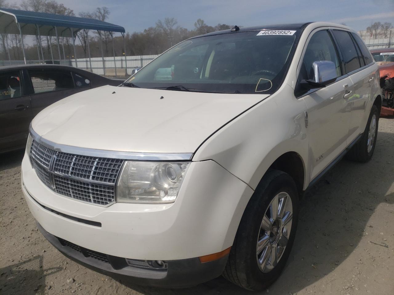 Photo 2 from auction – 2008 LINCOLN MKX with VIN 2LMDU88C18BJ38899