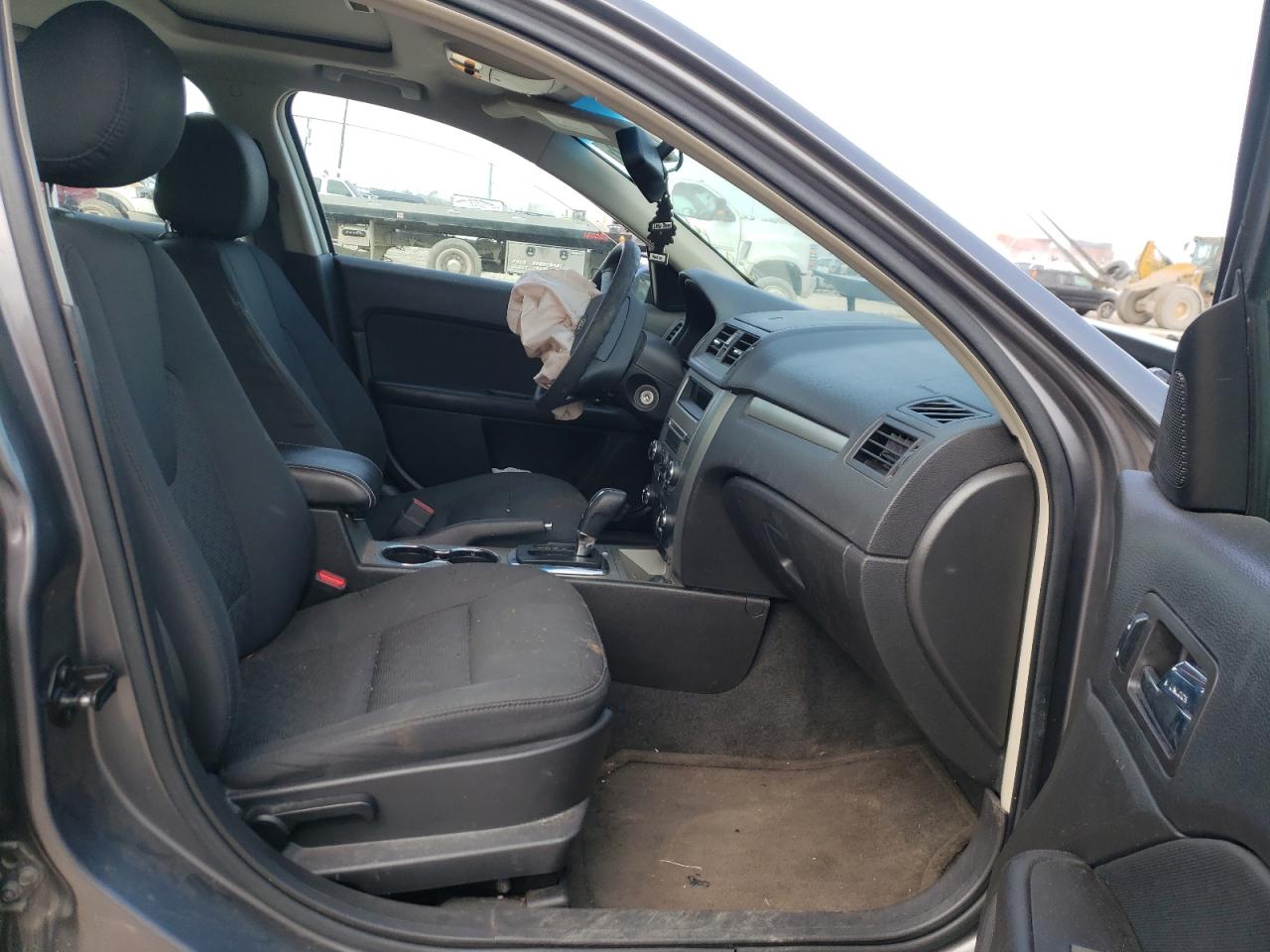 Photo 5 from auction – 2012 FORD FUSION SE with VIN 3FAHP0HA6CR443677