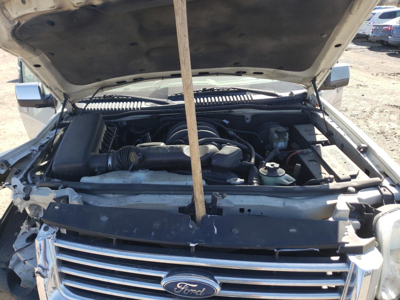 Photo 7 from auction – 2006 FORD EXPLORER L with VIN 1FMEU75806ZA03322