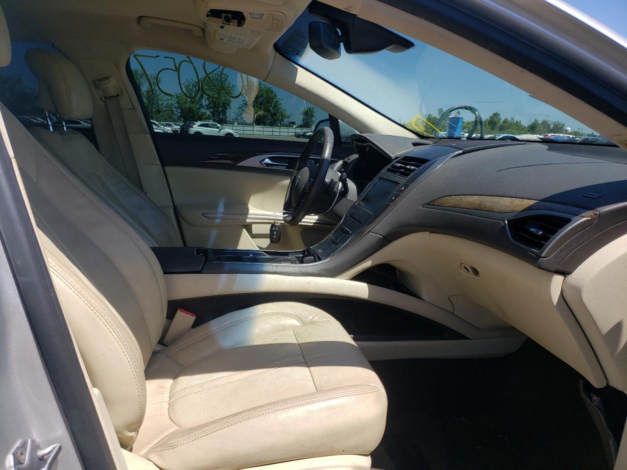 Photo 5 from auction – 2013 LINCOLN MKZ with VIN 3LN6L2GK1DR801025