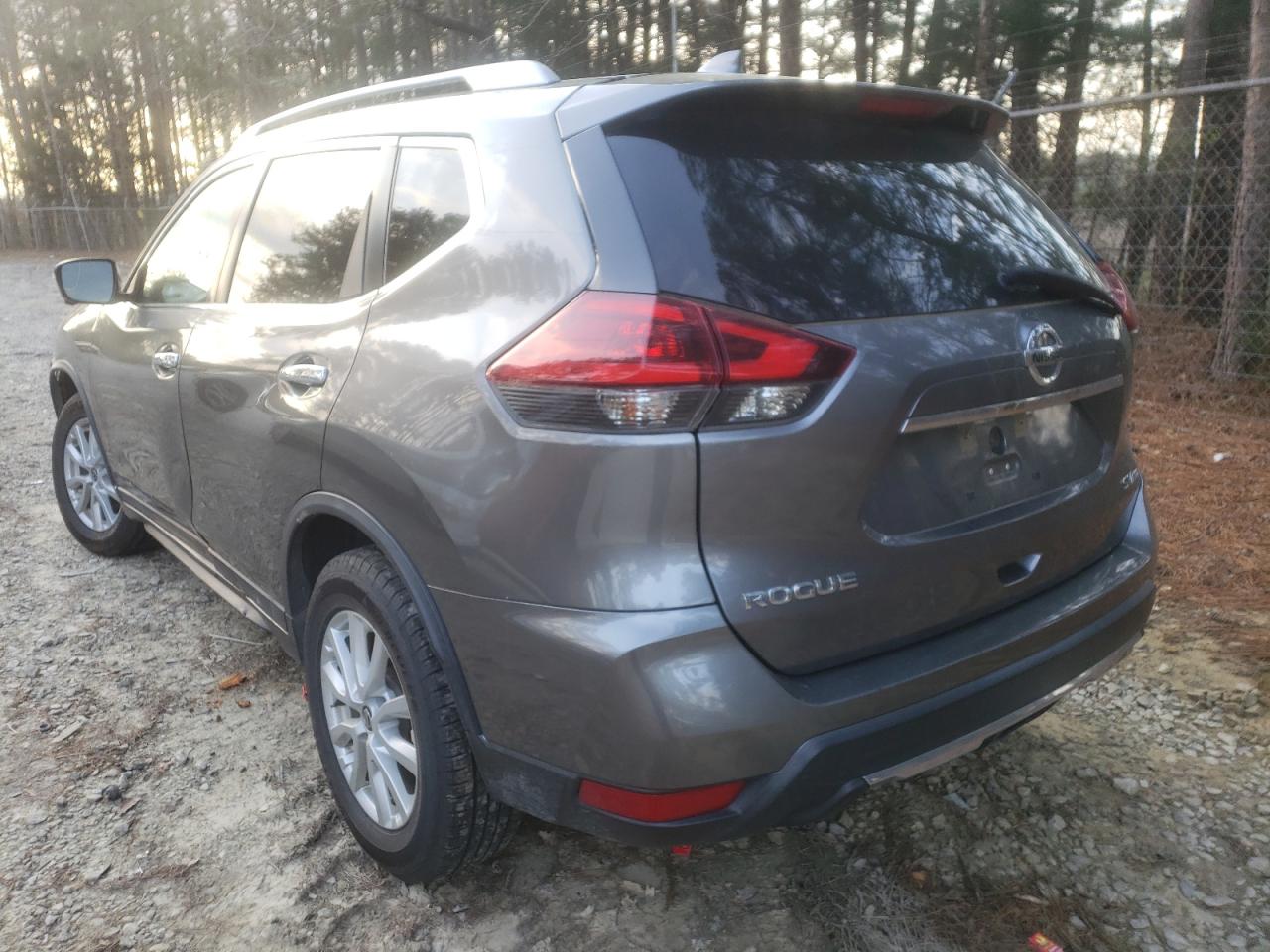 Photo 3 from auction – 2018 NISSAN ROGUE S with VIN KNMAT2MV4JP521874