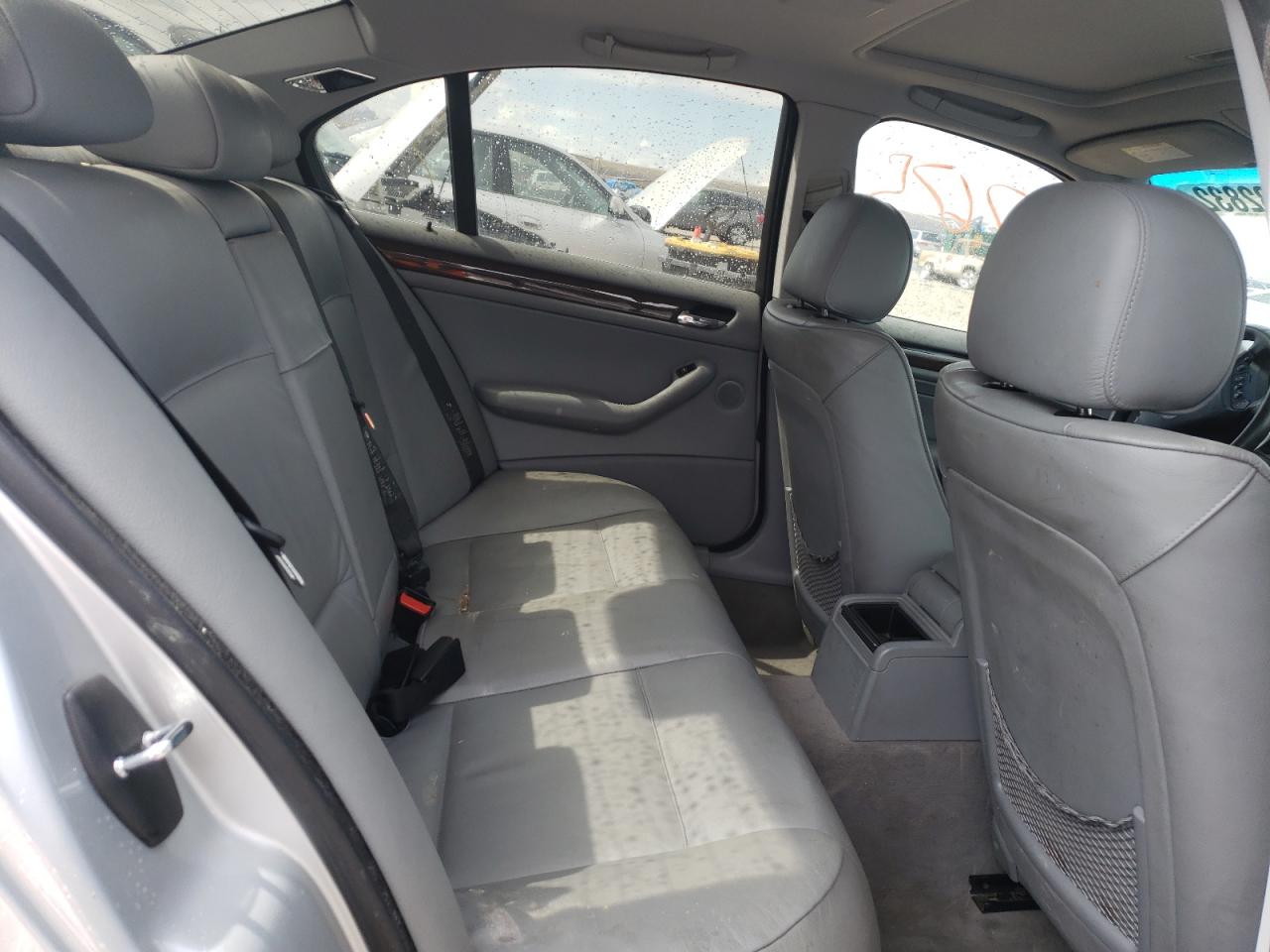 Photo 6 from auction – 2004 BMW 330 XI with VIN WBAEW53414PG10910