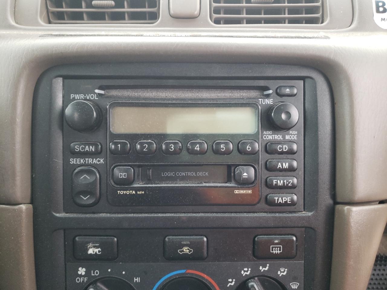 Photo 9 from auction – 2000 TOYOTA CAMRY LE with VIN 4T1BF22K8YU950771