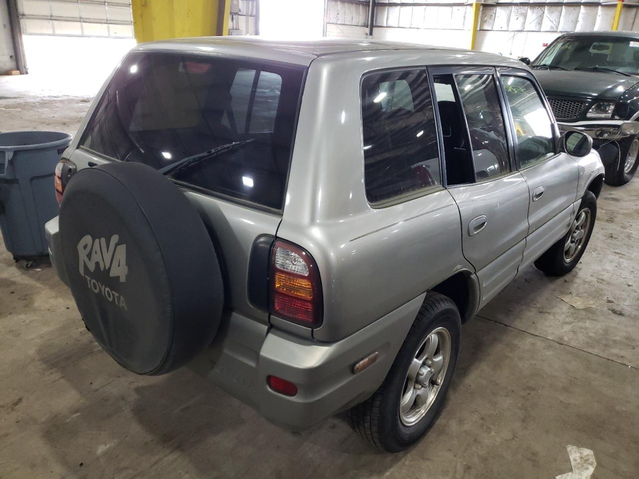 Photo 4 from auction – 2000 TOYOTA RAV4 with VIN JT3HP10V8Y7154351