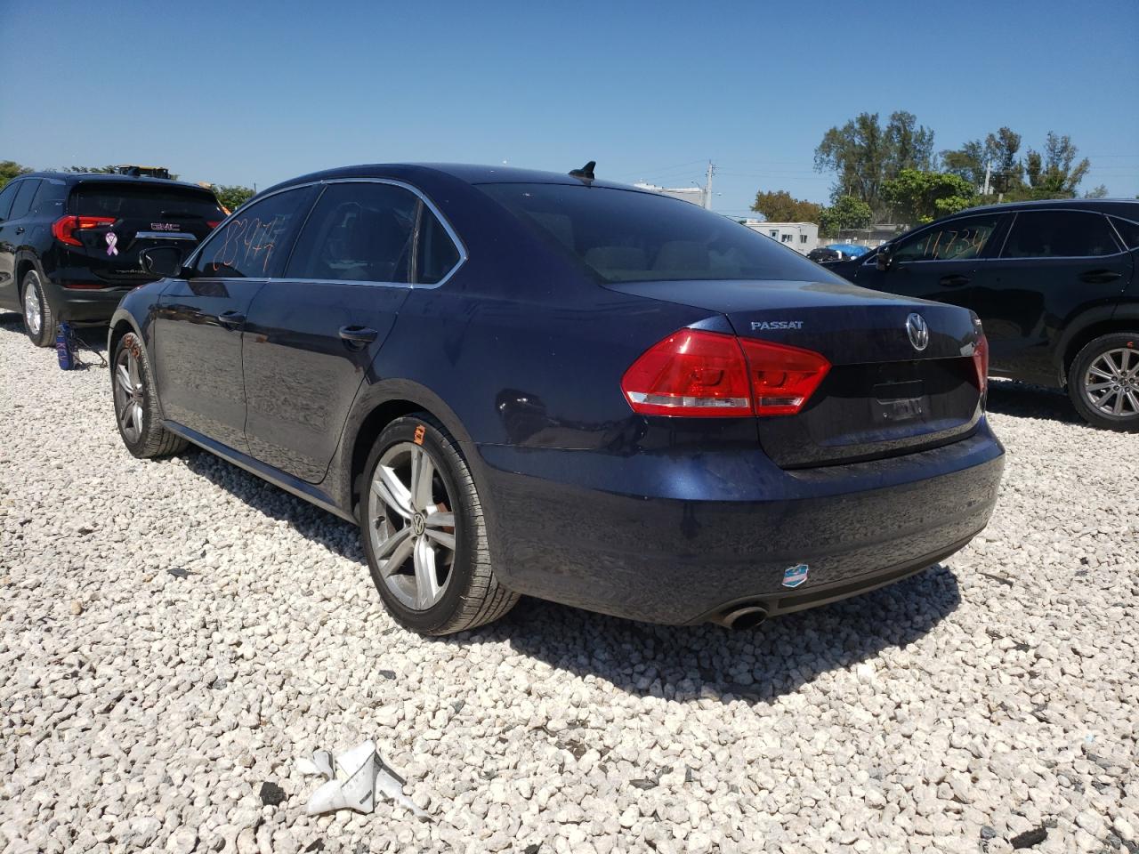 Photo 3 from auction – 2014 VOLKSWAGEN PASSAT SE with VIN 1VWBS7A39EC069423