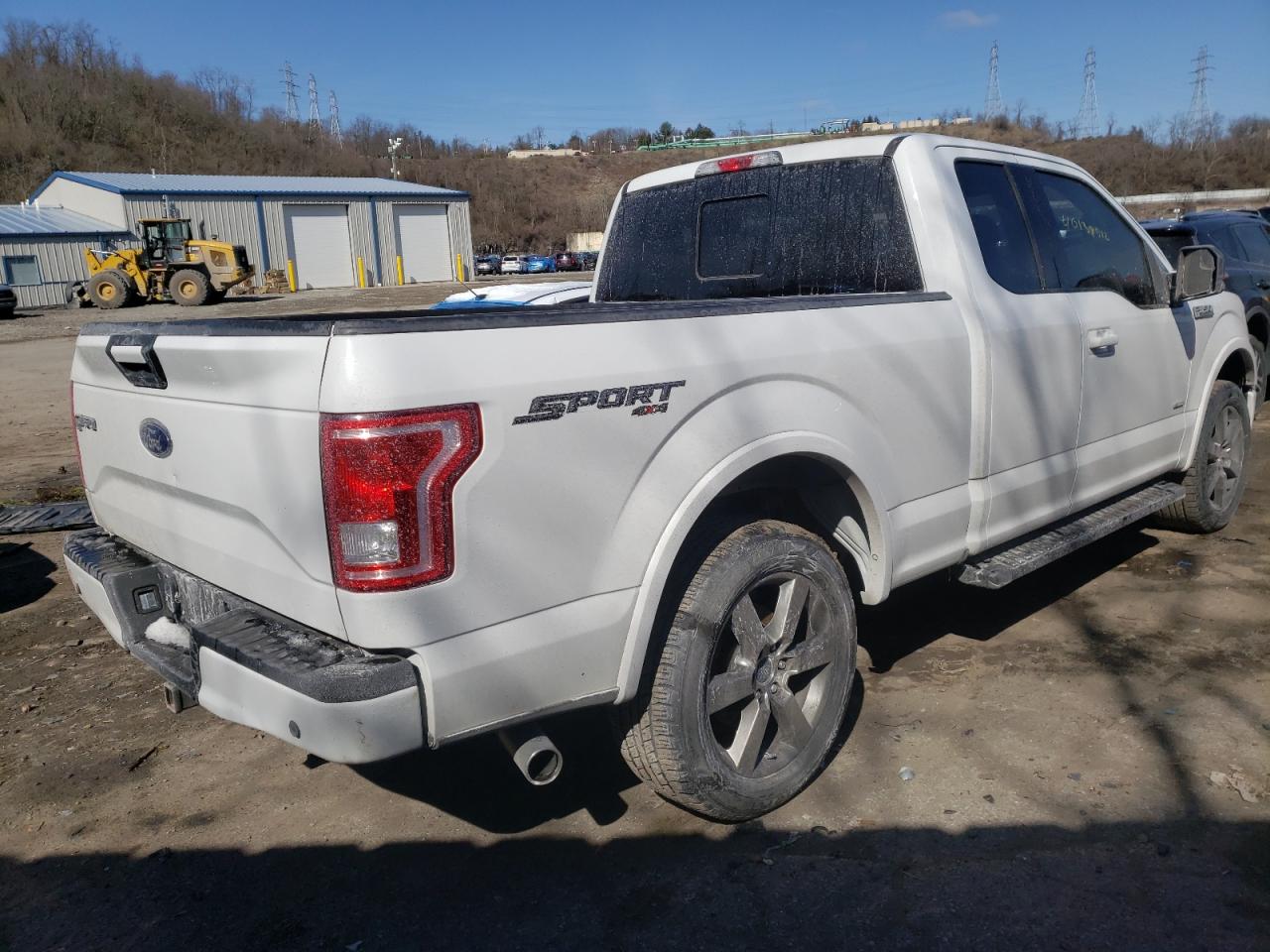 Photo 4 from auction – 2017 FORD F150 SUPER with VIN 1FTEX1EP6HFB43962