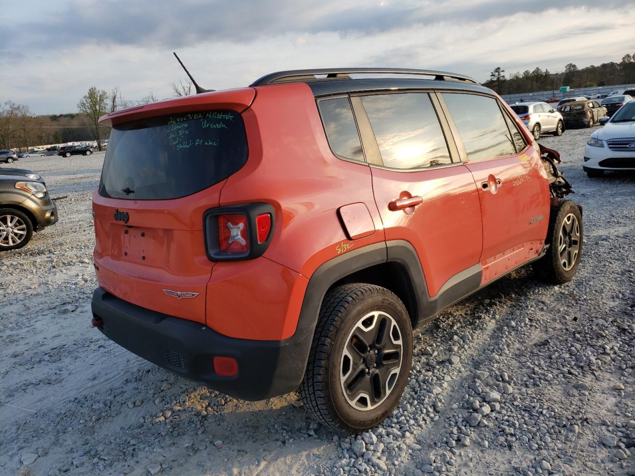 Photo 4 from auction – 2017 JEEP RENEGADE T with VIN ZACCJBCB2HPG10801