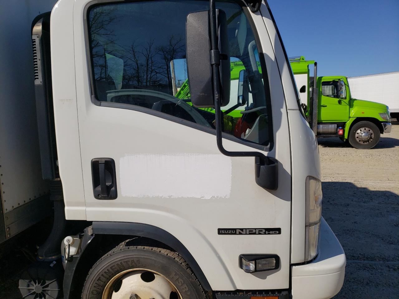 Photo 9 from auction – 2017 ISUZU NPR HD with VIN 54DC4W1B0HS807697
