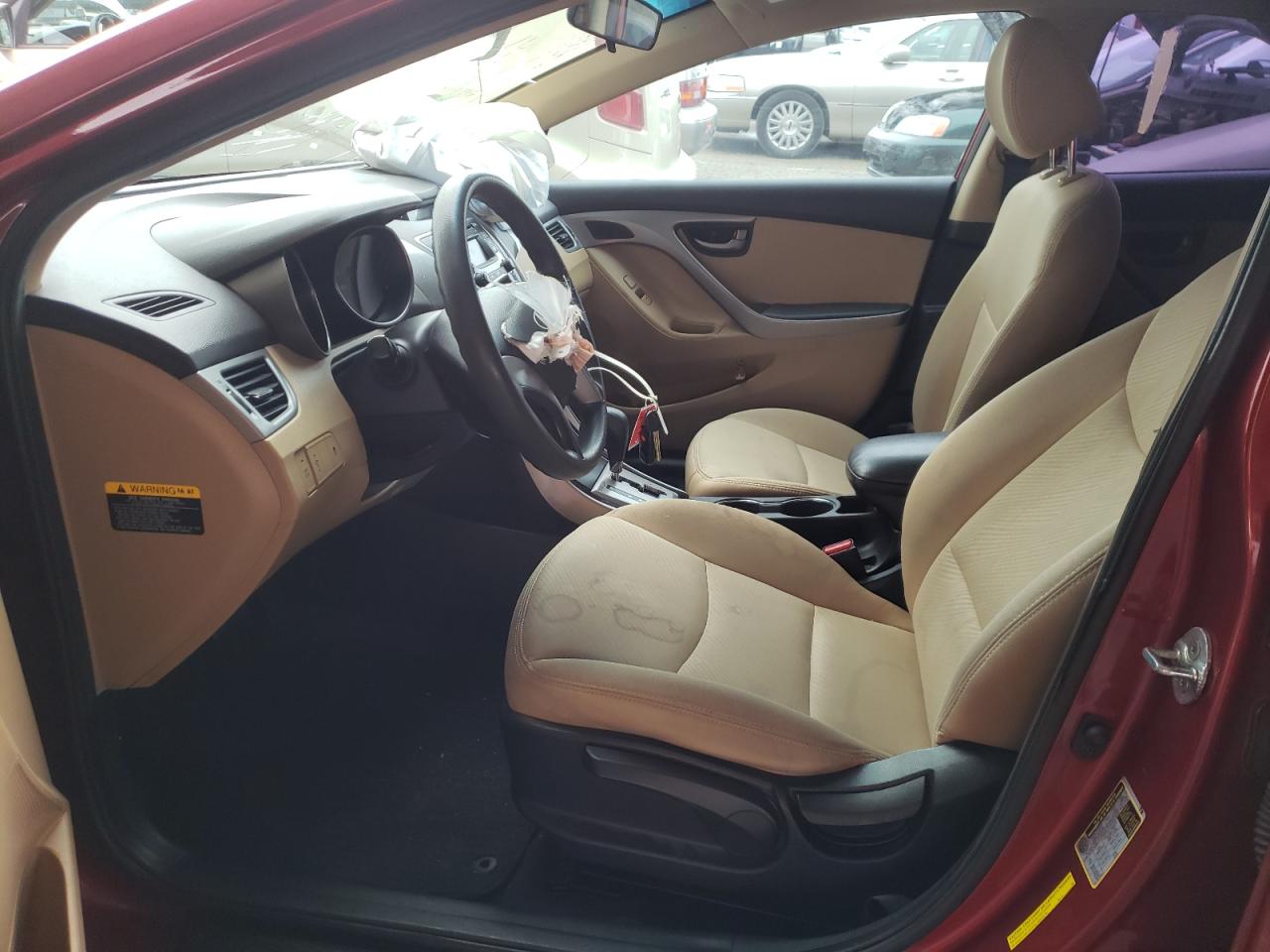 Photo 5 from auction – 2013 HYUNDAI ELANTRA GL with VIN 5NPDH4AE7DH400321