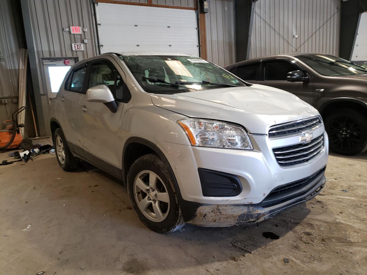 CHEVROLET TRAX LS 2016 with VIN 3GNCJNSB0GL222953 - Photo from auction