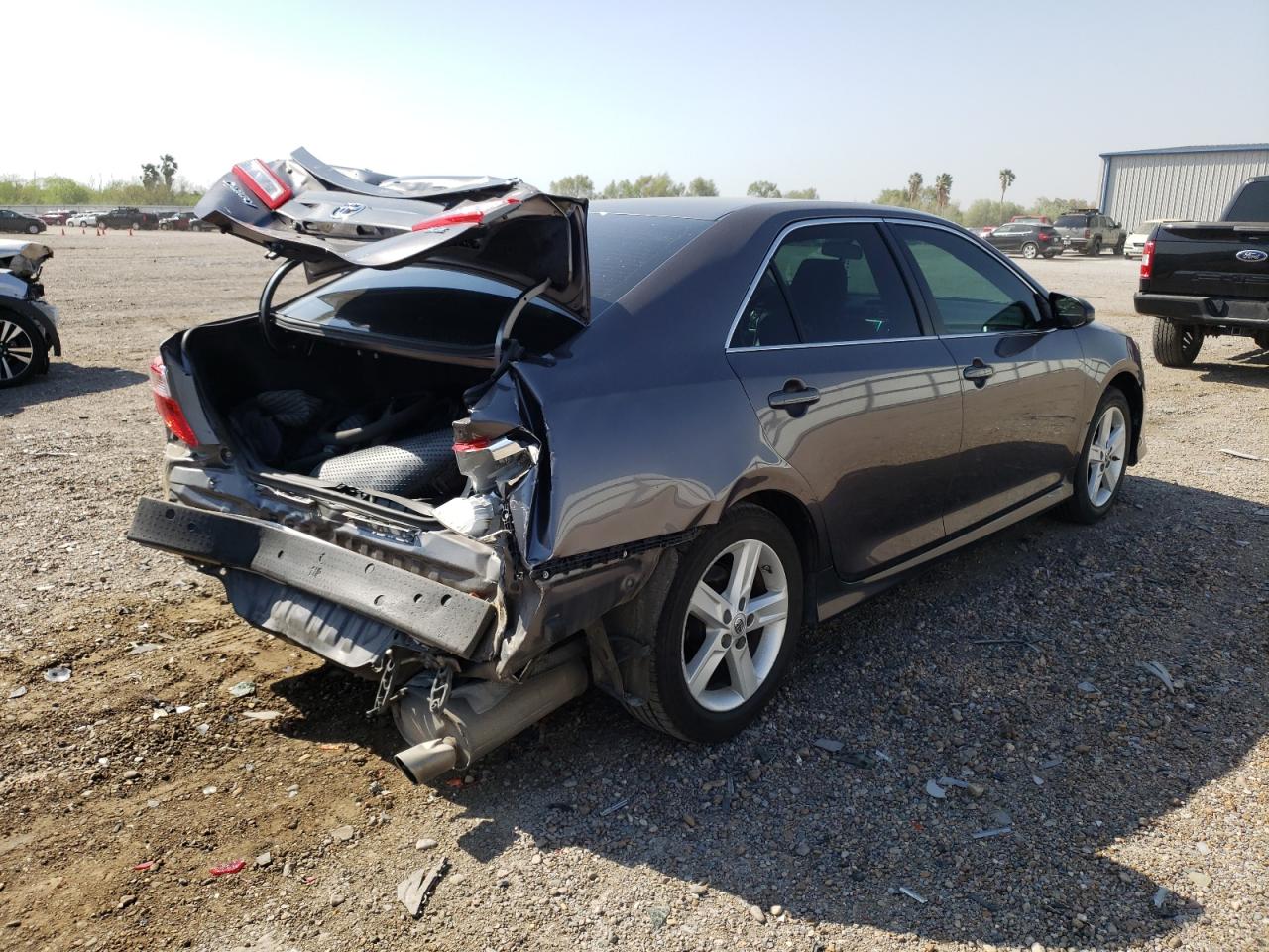 Photo 4 from auction – 2014 TOYOTA CAMRY L with VIN 4T1BF1FK0EU445789