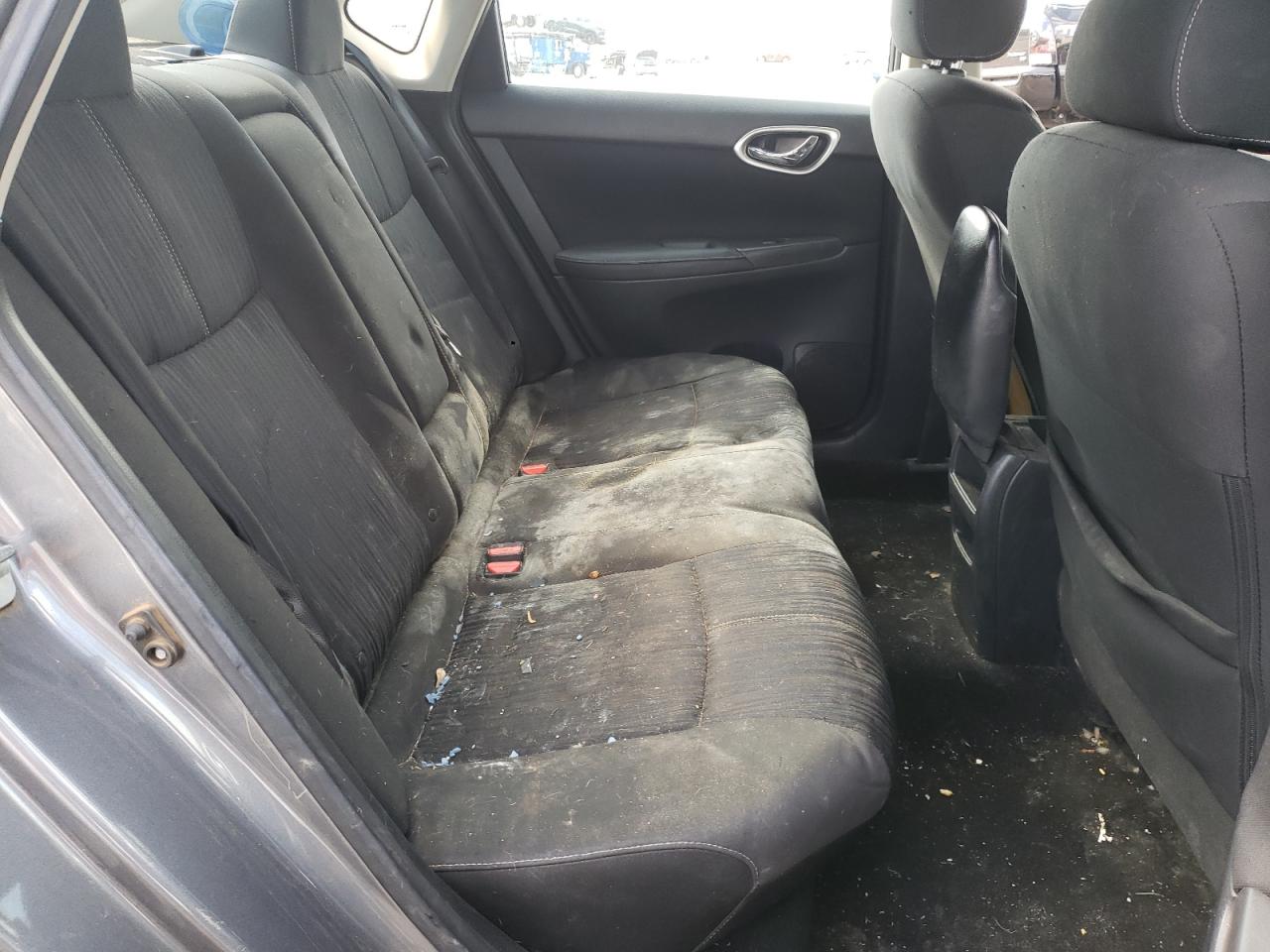Photo 6 from auction – 2017 NISSAN SENTRA S with VIN 3N1AB7AP1HY376097