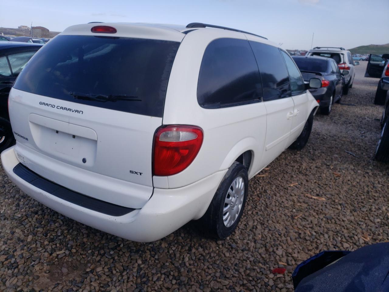 Photo 4 from auction – 2007 DODGE GRAND CARA with VIN 2D4GP44L57R360762