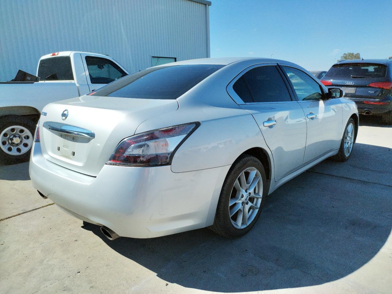 Photo 4 from auction – 2014 NISSAN MAXIMA S with VIN 1N4AA5AP5EC455917