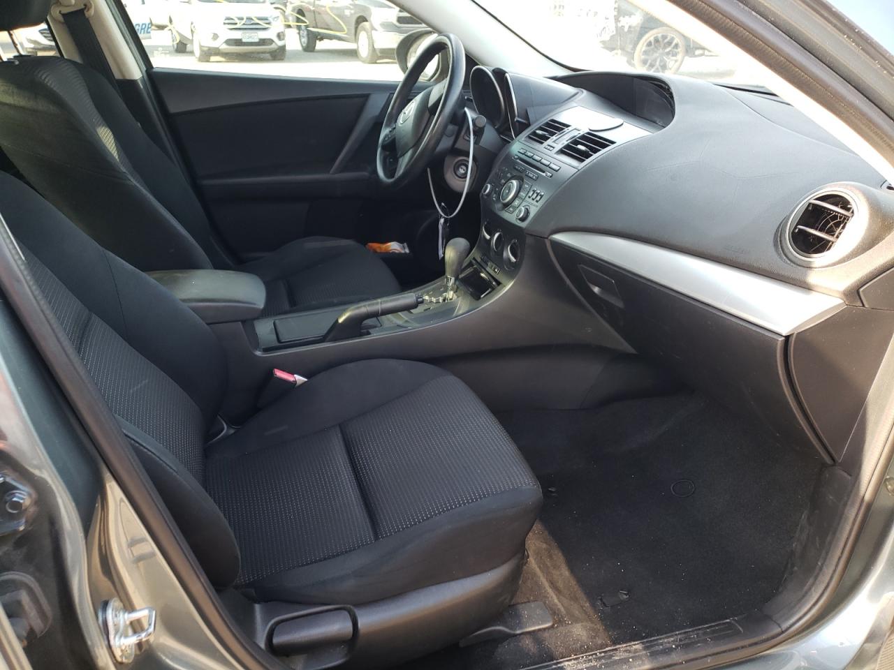 Photo 5 from auction – 2012 MAZDA 3 I with VIN JM1BL1UF7C1577742