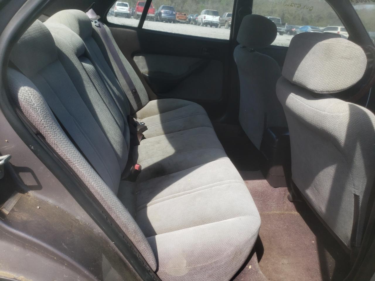Photo 6 from auction – 1995 TOYOTA CAMRY LE with VIN 4T1SK12E5SU648958